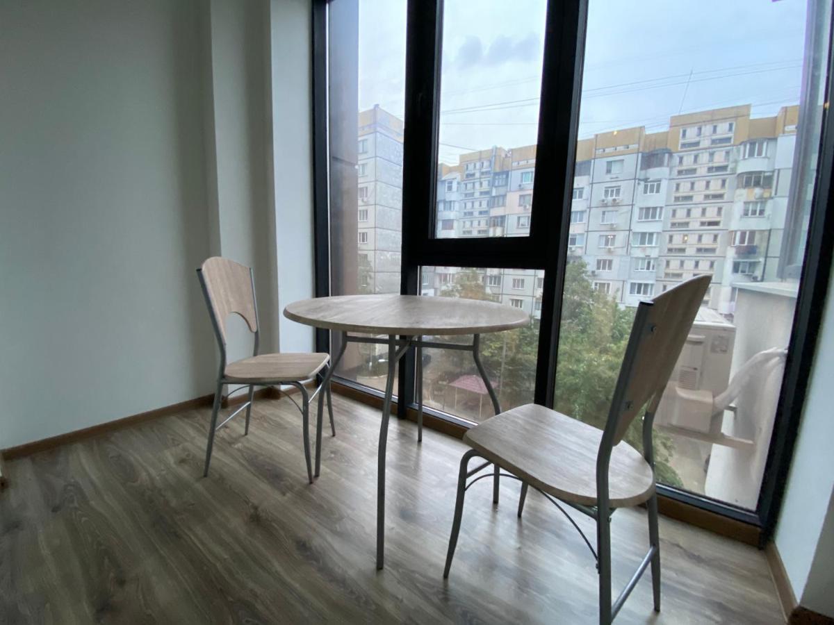 צ'יסינאו Sky House Central Apartment מראה חיצוני תמונה