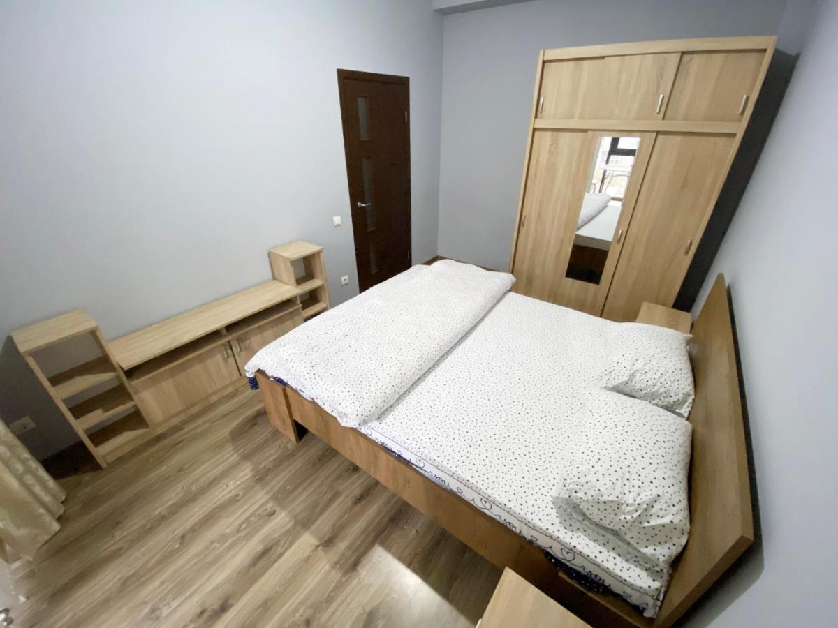 צ'יסינאו Sky House Central Apartment מראה חיצוני תמונה