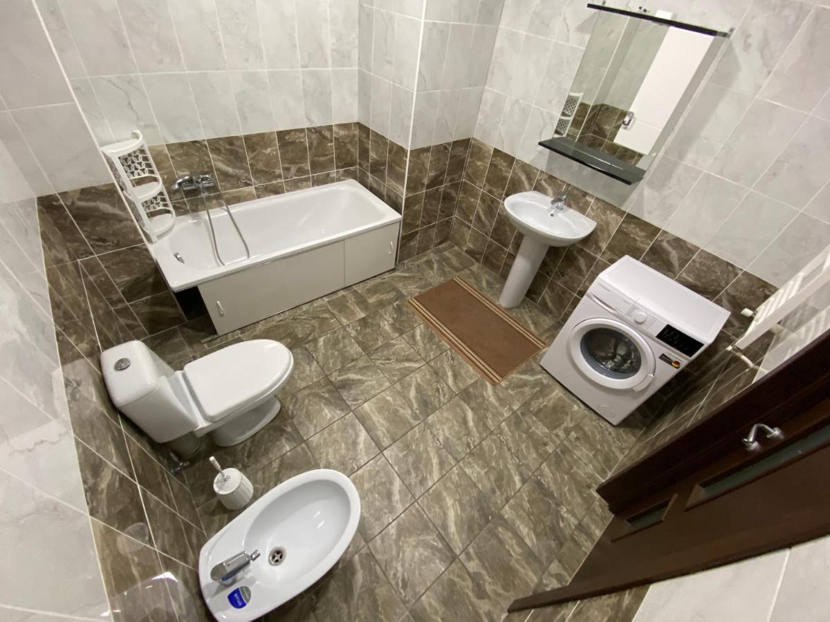 צ'יסינאו Sky House Central Apartment מראה חיצוני תמונה