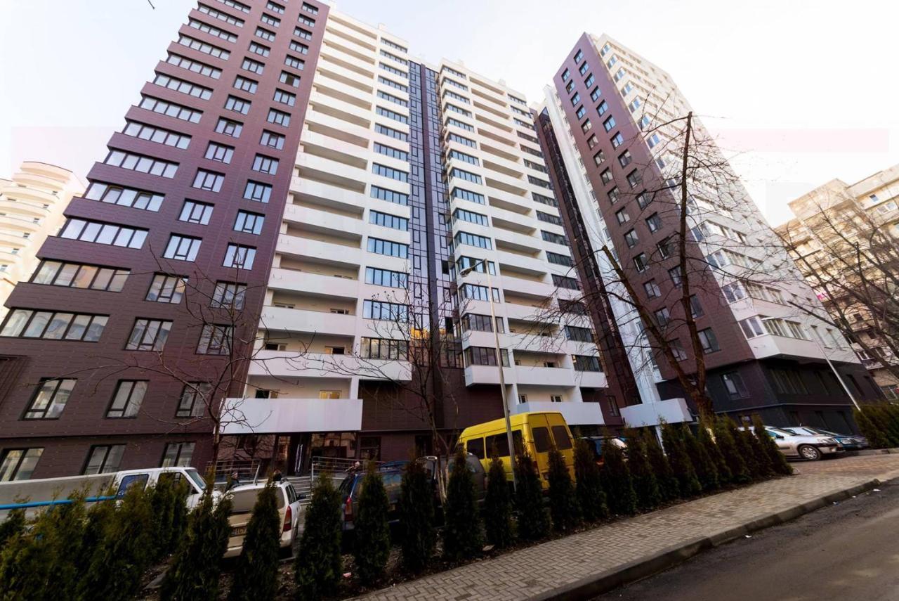 צ'יסינאו Sky House Central Apartment מראה חיצוני תמונה
